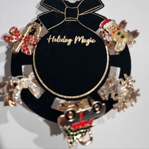 Festive Hair Clips- Gold, Red, Green  News